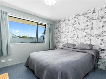 Mount Iron Magic (Bachcare) - Wanaka