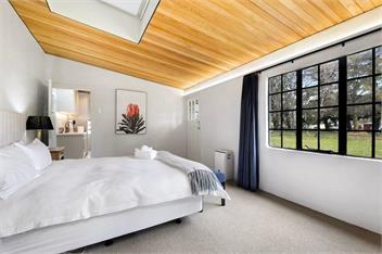 Wanaka Stone Cottage (Bachcare) - Wanaka