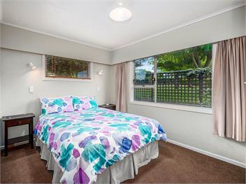 Taupo Panorama (Bachcare) - Taupo Central