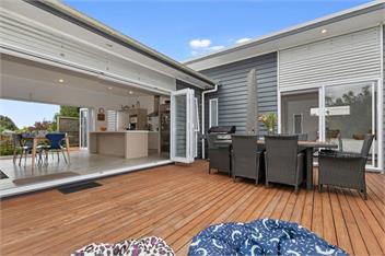 Pohutukawa Peace (Bachcare) - Mangawhai Village