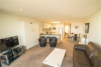 Apartment on Marine Parade - MOUNT MAUNGANUI