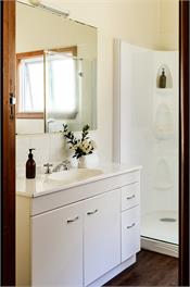 'Accrington Farmhouse' at Ridgecliff Farm ~ Coastal Country Escape, Little Akaloa - Little Akaloa