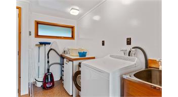 Lakefront Retreat (Bachcare) - Tauranga Taupo