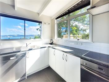 Hosts on the Coast Views to Shakespeare - Whitianga