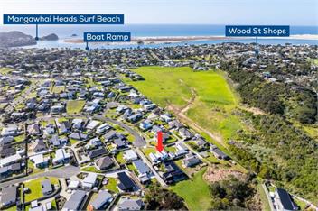 Mangawhai Heads Hole In One Family Fun! - Mangawhai Heads