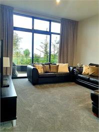 Spacious 4 bedroom city views - Gisborne