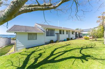 Stay at the Bay - Acacia Bay - Taupo