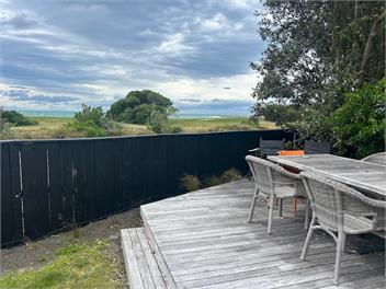 Coastal Retreat - Te Awanga