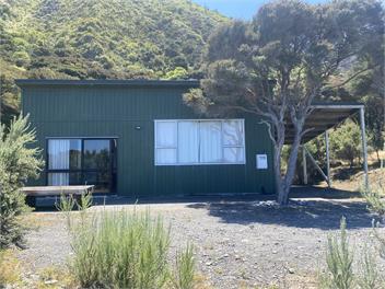 Kupe's Secret (The Bush Bach) - Palliser Bay