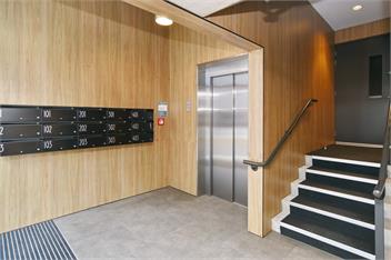 Stadium Central 2 – Modern CBD Stay w/ Secure Entry - 