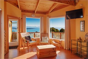 Hilltop Ocean Views - Twin Outdoor Baths & Pool -