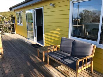 The Yellow House - Kaka Point