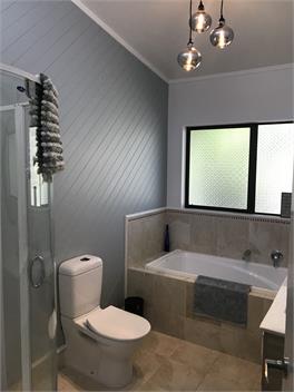 Large Executive Home Near the Beach - Wellington