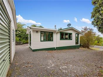 Little Lockwood (Bachcare) - Kuratau