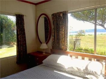 Relax Lakeside (Bachcare) - Five Mile Bay