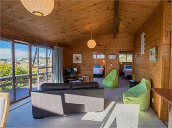 Beach House on the Ridge (Bachcare) - Little Kaiteriteri