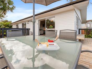 Taupo Panorama (Bachcare) - Taupo Central