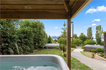 Kiwiana Bach (Bachcare) - Lake Tarawera