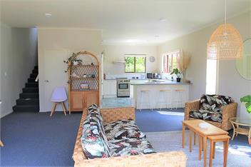 Kakariki by the Sea - Whangarei