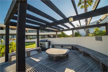 Apartment on Marine Parade - MOUNT MAUNGANUI