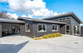Tranquil @ Taupo - Central, New home with Table-tennis - Taupo