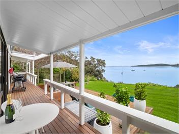 Peaceful Picnic Bay (Bachcare) - Surfdale