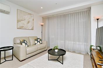 Stadium Central 2 – Modern CBD Stay w/ Secure Entry - 