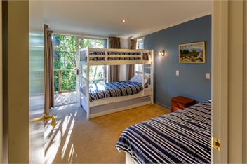 Little Kaiteri escape - 