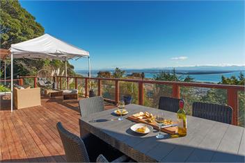 Hilltop Ocean Views - Twin Outdoor Baths & Pool -