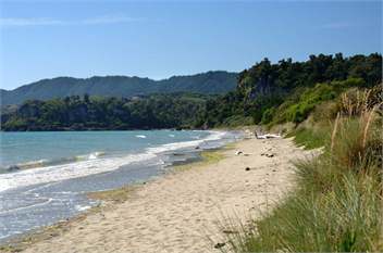 Oak Beach House - Takaka