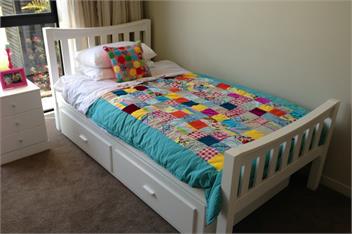 **Omaha Beach- Stylish Sun Filled Luxury Bach** - Auckland