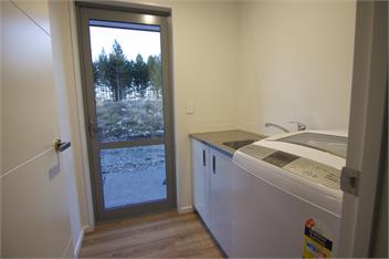 Nice & New - Twizel