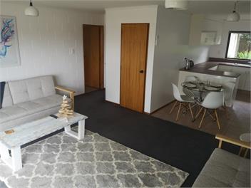 Just Beachy On Grant Place Papamoa Beach Pad - Tauranga