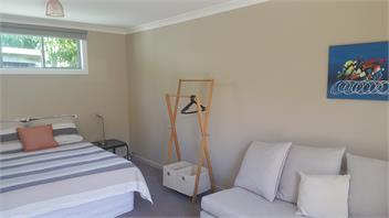 'Seabreeze' Waihi Beach Bach ** Superb location ~ Comfort ~ Relaxing ** - Waihi Beach