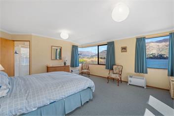 Lakeside Serenity (Bachcare) - Wanaka