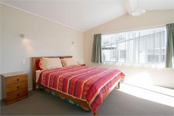 Sweeping Sea Views (Bachcare) - Waihi Beach