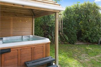 Kiwiana Bach (Bachcare) - Lake Tarawera
