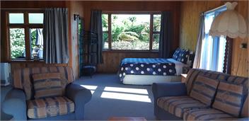Lazy Seal Cottages - 