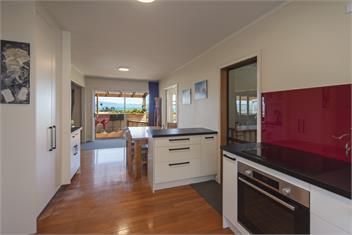 Tahuna Views - Spa Pool, Sea Views, Great for Kids - Nelson