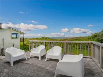 Ocean Beach Beauty (Bachcare) - Tairua