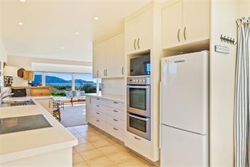 Kapiti Panorama (Bachcare) - Waikanae Beach