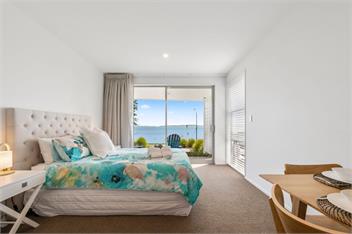 Maraetai Couples Retreat (Bachcare) - Auckland