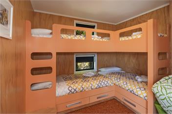 Bach 7 by the Sea - Marahau Holiday Home - Tasman