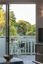 Church Bay Escape - Apartment Three - Waiheke Island 1081