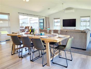 Hosts on the Coast Jackman Satisfaction - Whitianga