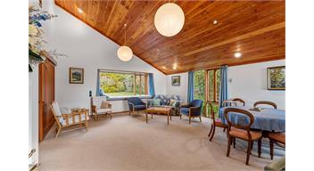 Lakefront Retreat (Bachcare) - Tauranga Taupo
