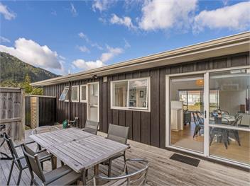 Retreat by the Beach (Bachcare) - Pauanui