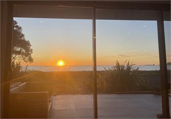 Our BEACH House - Napier