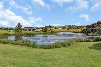 Central Couples Retreat (Bachcare) - Mangawhai