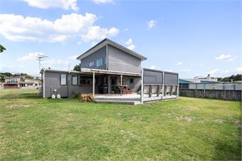 Coastal Comfort (Bachcare) - Foxton